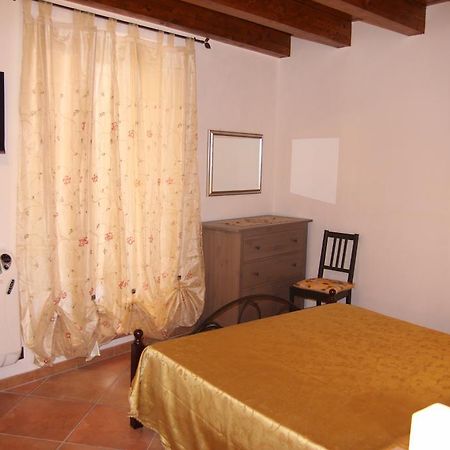 La Finestra Sotto La Rocca Apartment Cefalu Phòng bức ảnh