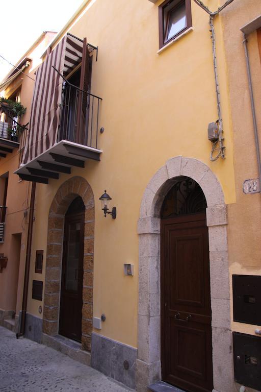 La Finestra Sotto La Rocca Apartment Cefalu Phòng bức ảnh