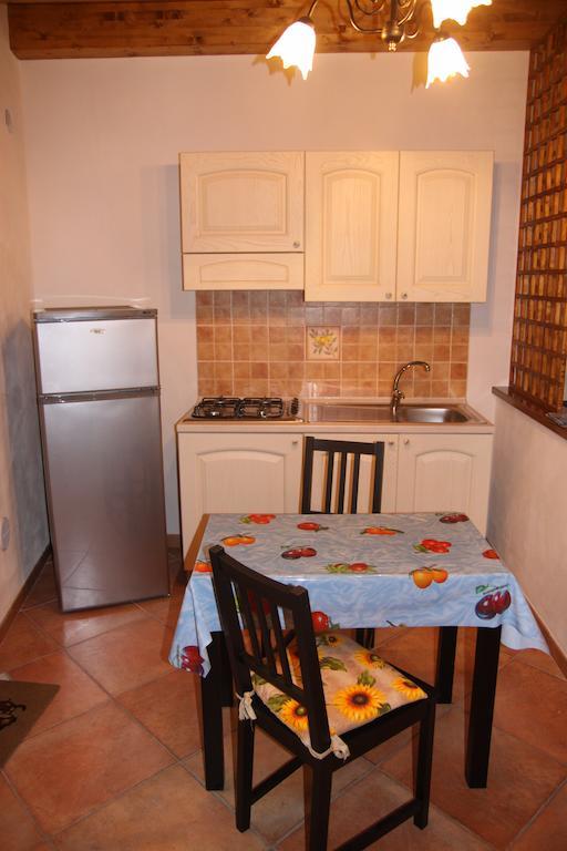 La Finestra Sotto La Rocca Apartment Cefalu Phòng bức ảnh