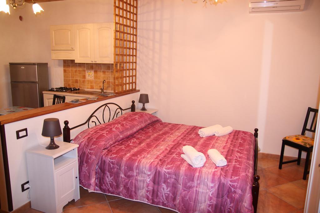 La Finestra Sotto La Rocca Apartment Cefalu Phòng bức ảnh